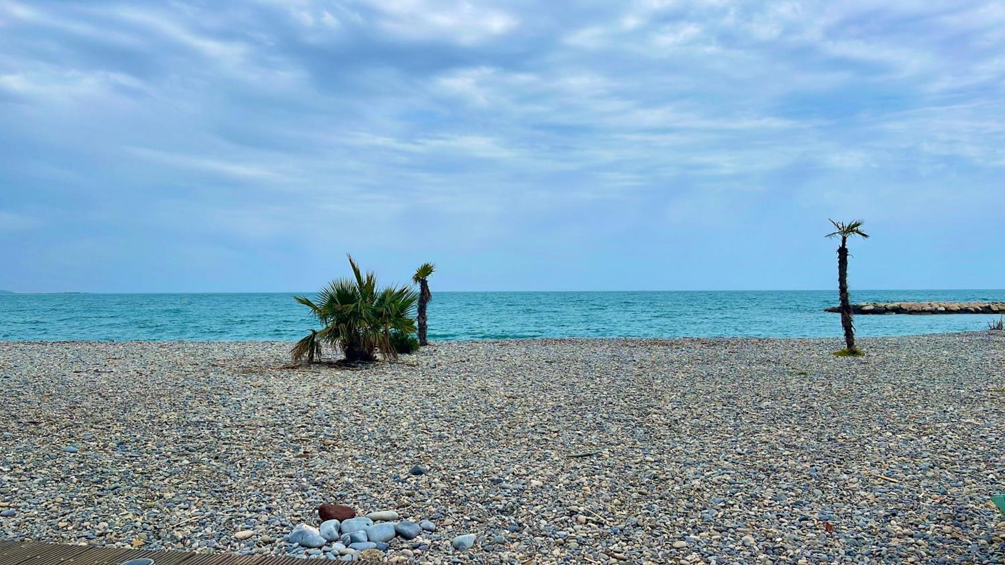 Villeneuve Loubet Plage- Entre Nice Et Cannes Exterior photo